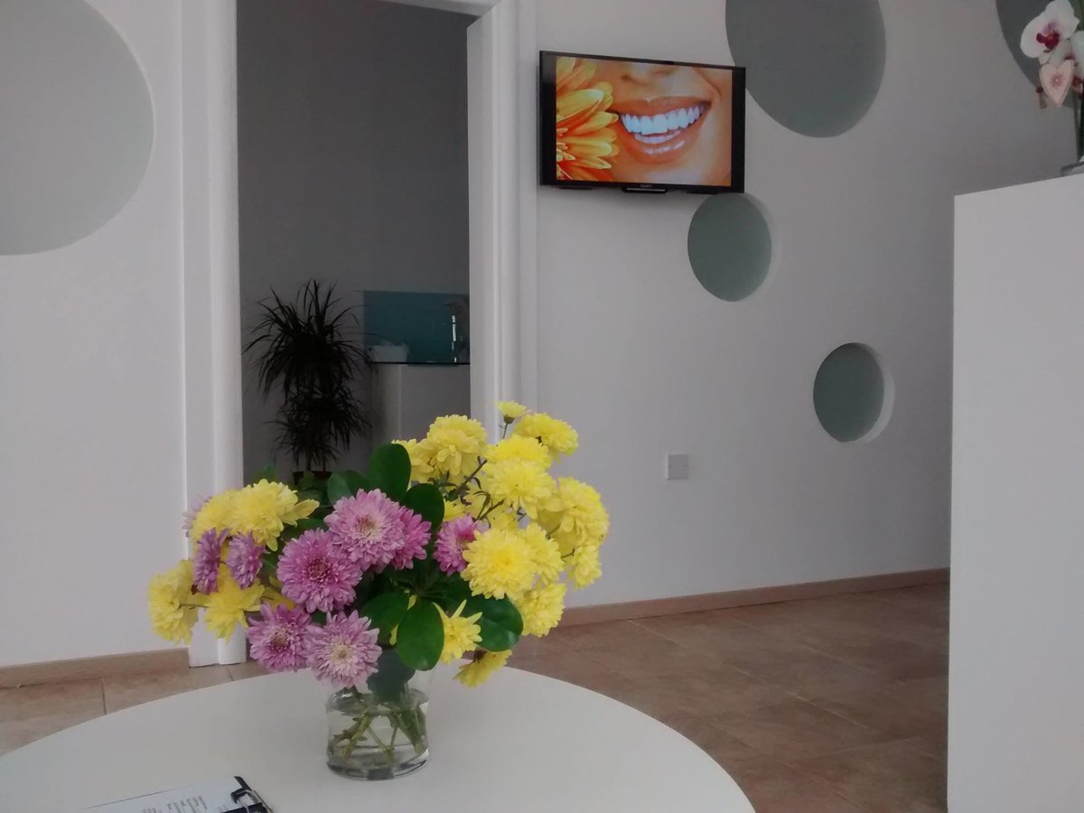 DENTAL CLINIC DR.MARIA PAPAGIANNI -KRYFTH - DENTAL CLINIC DR.MARIA PAPAGIANNI -KRYFTH