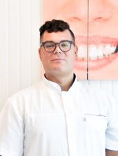 عيادة الأسنان E.K.A - Dental Clinic E.K.A