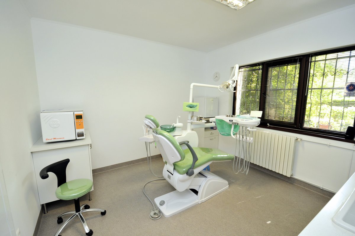 Dental Clinic Taradent - Dr. Omer Filiz - Dental Clinic Taradent - Dr. Omer Filiz