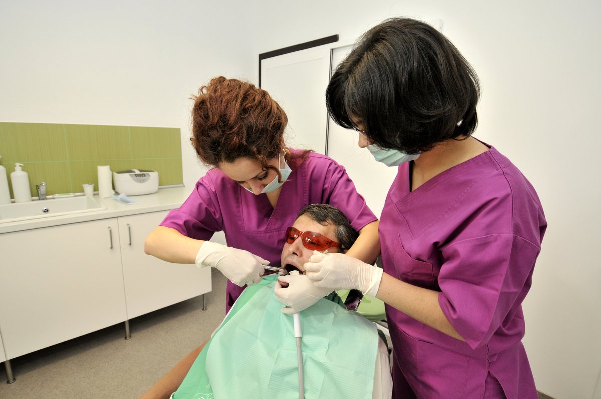 Dental Clinic Taradent - Dr. Omer Filiz - Dental Clinic Taradent - Dr. Omer Filiz