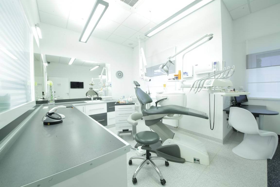 Dental Medicine Renata Ostojić - Dental Medicine Renata Ostojić