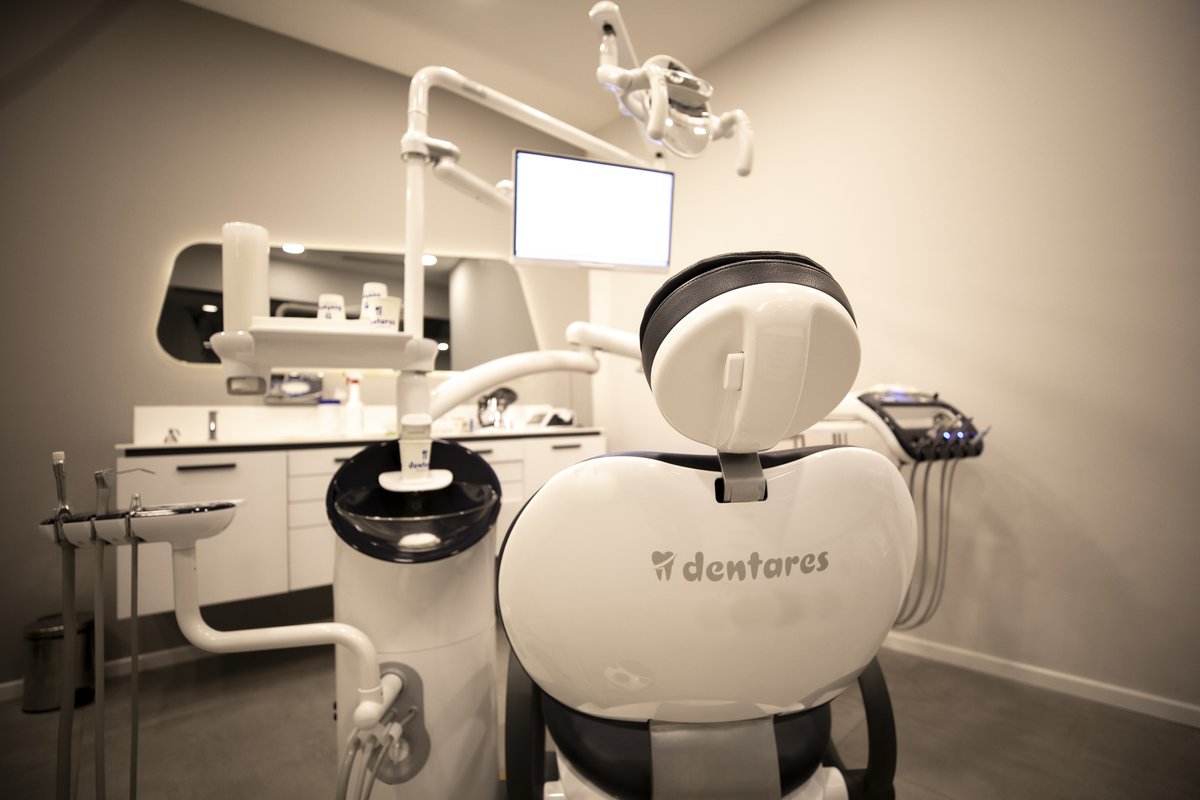 Dentares Smile Dental Clinic - Dentares Smile Dental Clinic