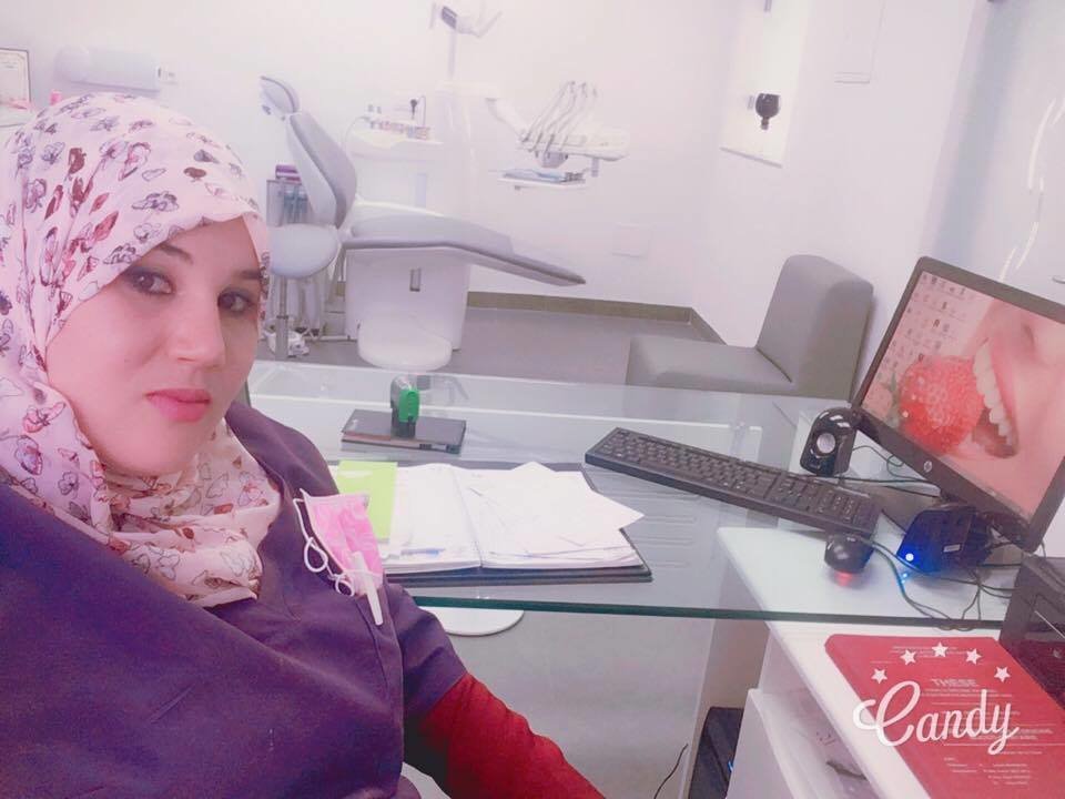 طبيب أسنان الحمامات: الدكتورة هدى دجيبالي - Dentist Hammamet: Dr Houda Djebali