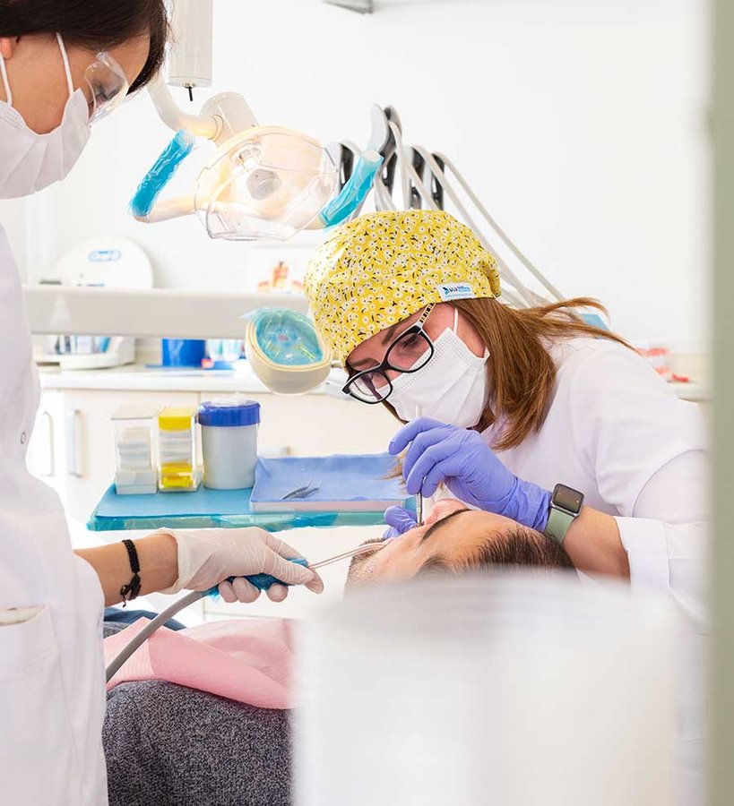 Dentist Ozlem Ozcan - Dentist Ozlem Ozcan