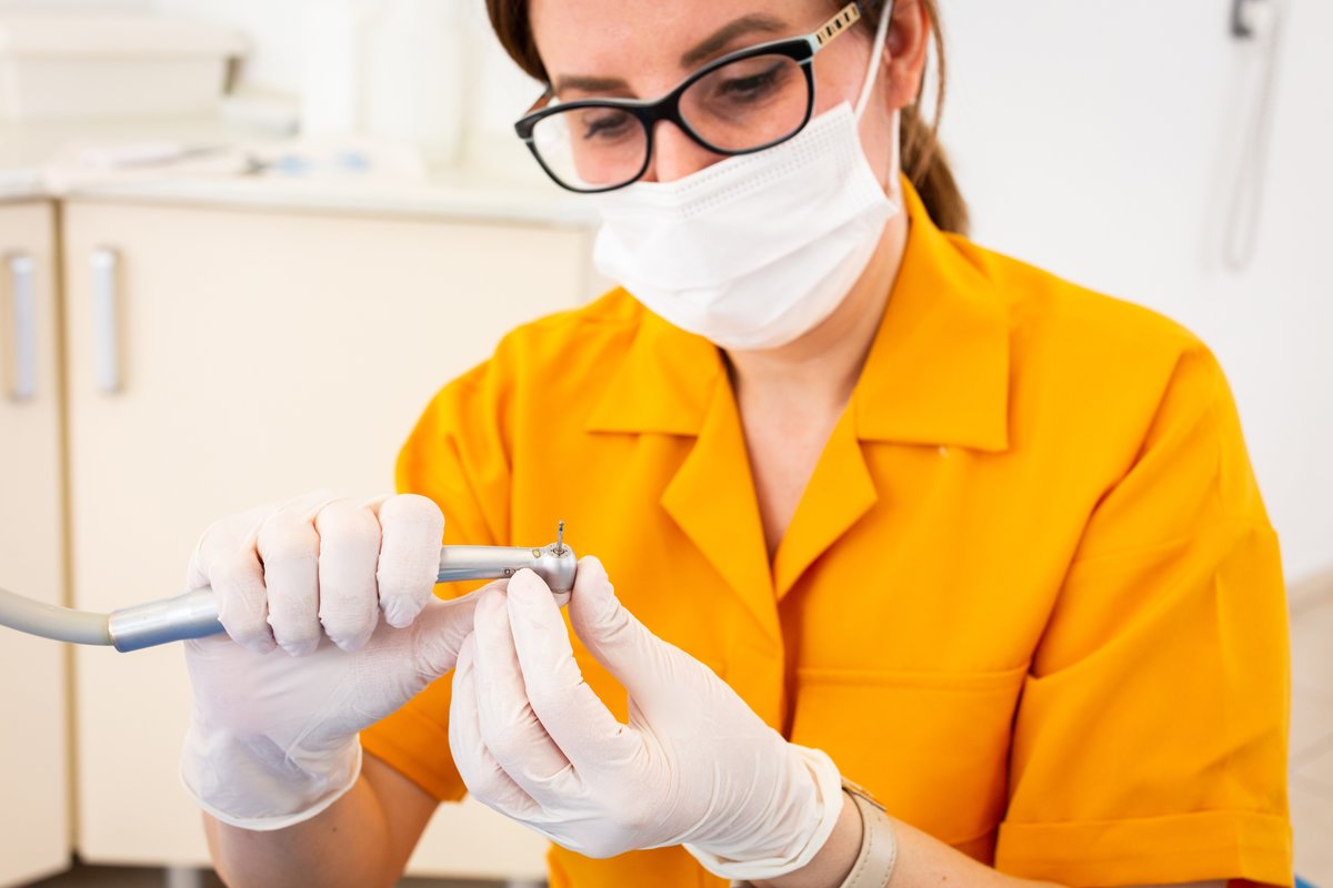 Dentist Ozlem Ozcan - Dentist Ozlem Ozcan