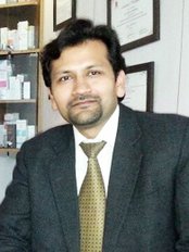 Desmoderm Skin and Laser Clinic - Max Super Speciality Hospi - Desmoderm Skin and Laser Clinic - Max Super Speciality Hospi