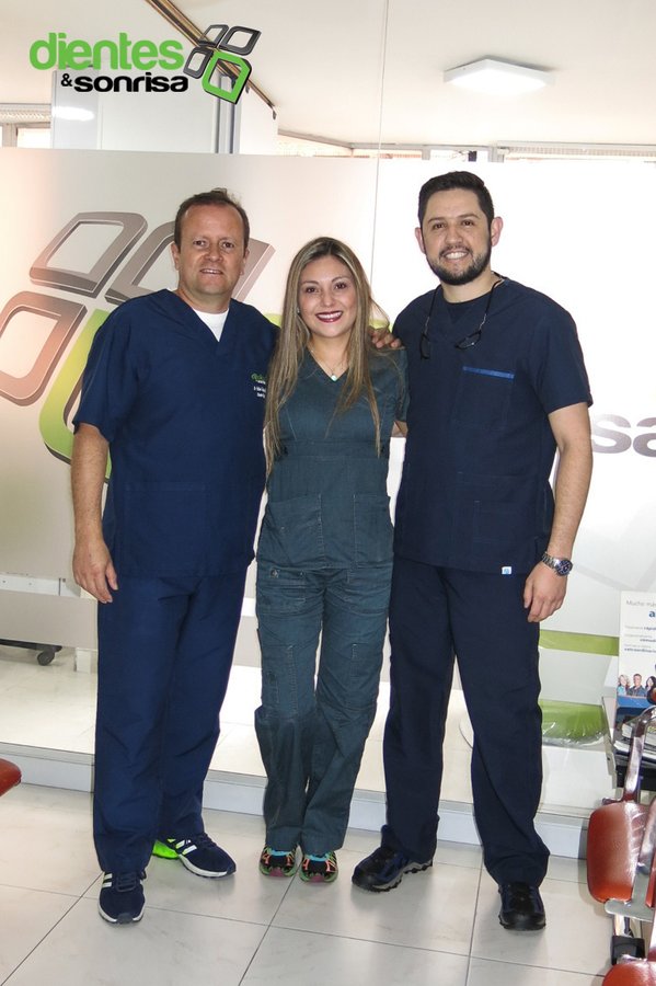 Dientesy Sonrisa - Ortodoncia Invisible Y Diseño de Sonrisa en bogota - Dientesy Sonrisa - Ortodoncia Invisible Y Diseño de Sonrisa en bogota