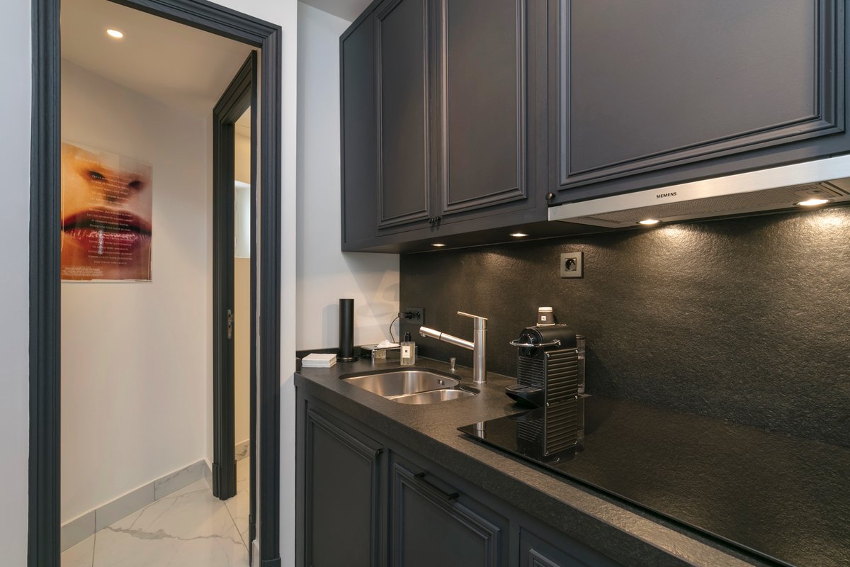 Docteur Benjamin Cozanet - DBC Esthetic - Docteur Benjamin Cozanet - DBC Esthetic