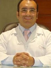 Doctor Roberto Valdivia - Doctor Roberto Valdivia