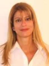 Dr. Adriana Farah Derus - Dr. Adriana Farah Derus