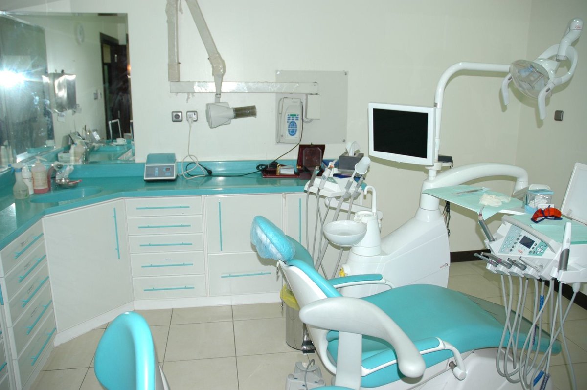مركز الدكتور أحمد بدر لطب الأسنان - Dr ahmed badr dental center