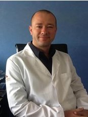 مكتب الدكتور ألفونسو ليديسما لاستشارة الأنف والأذن والحنجرة - Dr. Alfonso Ledesma ENT Consultation Office
