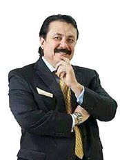 Dr. Alfredo Ponce - Dr. Alfredo Ponce