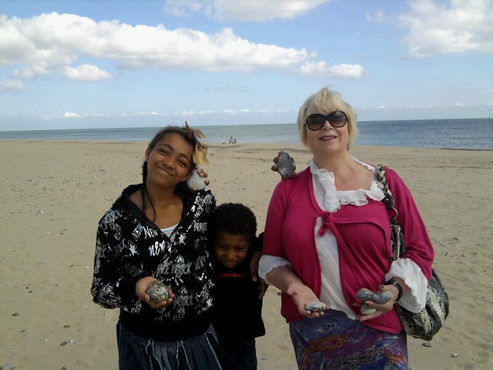Dr Alison J Brown BDS - Dr Alison J Brown BDS