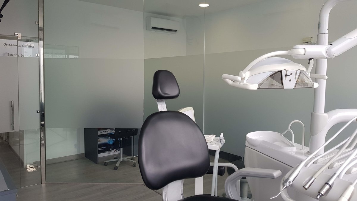 Dr. Badi Haddu (Clinica Dental Sonrisol) - Dr. Badi Haddu (Clinica Dental Sonrisol)