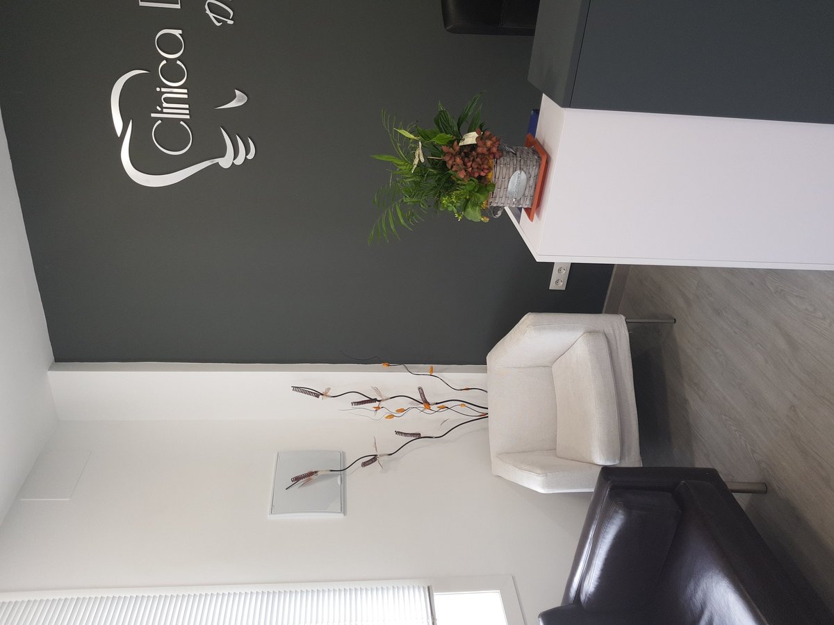 Dr. Badi Haddu (Clinica Dental Sonrisol) - Dr. Badi Haddu (Clinica Dental Sonrisol)