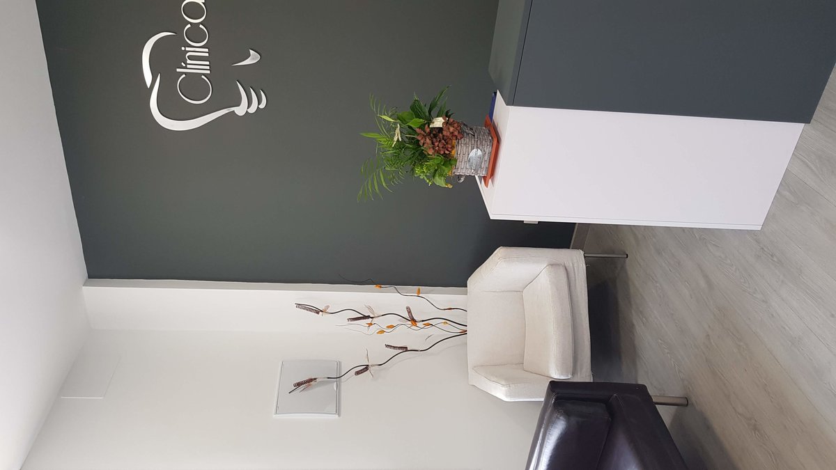 Dr. Badi Haddu (Clinica Dental Sonrisol) - Dr. Badi Haddu (Clinica Dental Sonrisol)