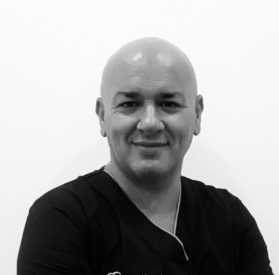 Dr. Badi Haddu (Clinica Dental Sonrisol) - Dr. Badi Haddu (Clinica Dental Sonrisol)