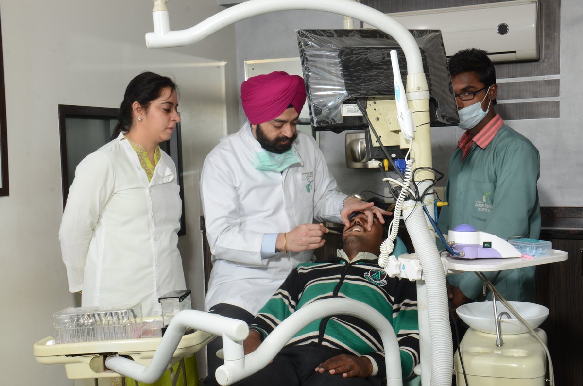 Dr. Balvinder S.Thakkar - Dr. Balvinder S.Thakkar