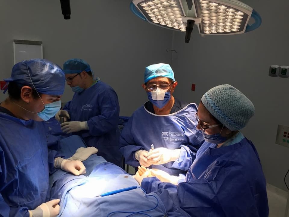 Dr. Carlos Alejos - Dr. Carlos Alejos