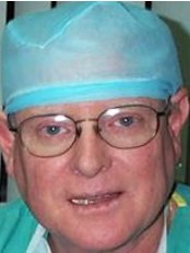 الدكتور كارلوس نافارو غاسباريتو - Dr. Carlos Navarro Gasparetto