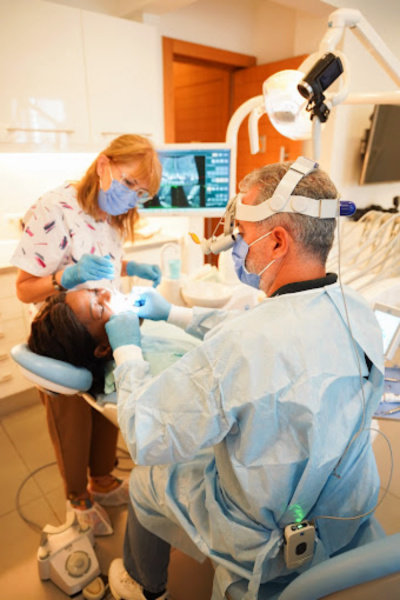 Dental Clinic istanbul |Dr Cem Baysal - Dental Clinic Istanbul | Dr Cem Baysal