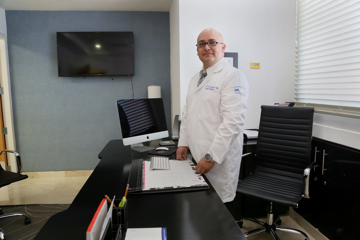 Dr. César Zepeda Najar - Dr. César Zepeda Najar