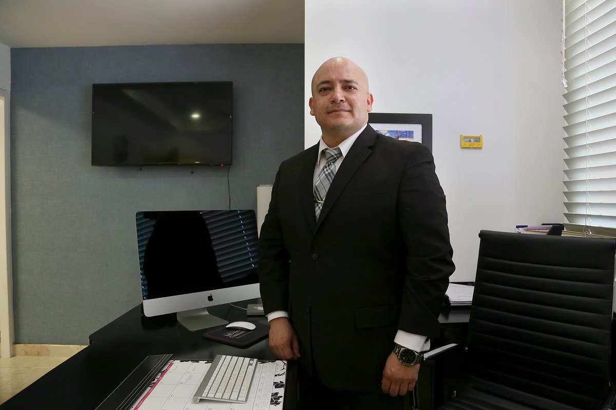 Dr. César Zepeda Najar - Dr. César Zepeda Najar