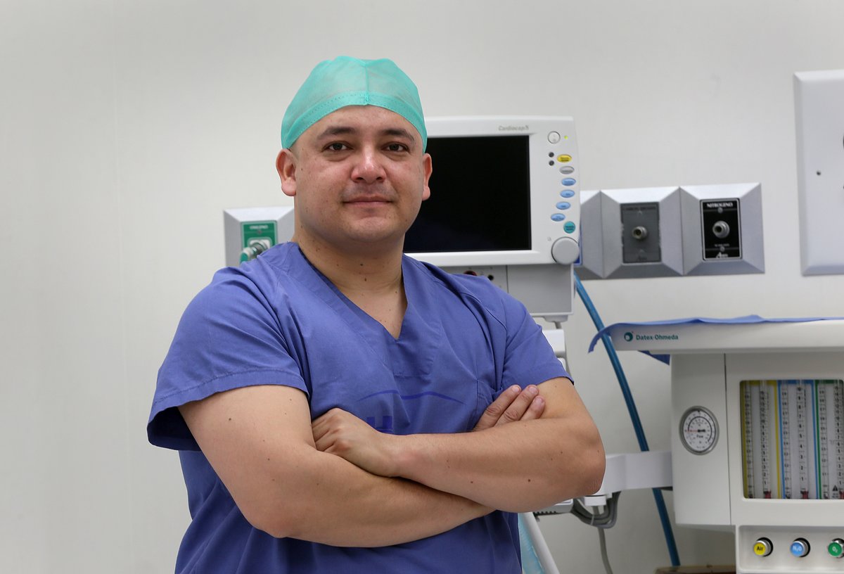 Dr. César Zepeda Najar - Dr. César Zepeda Najar