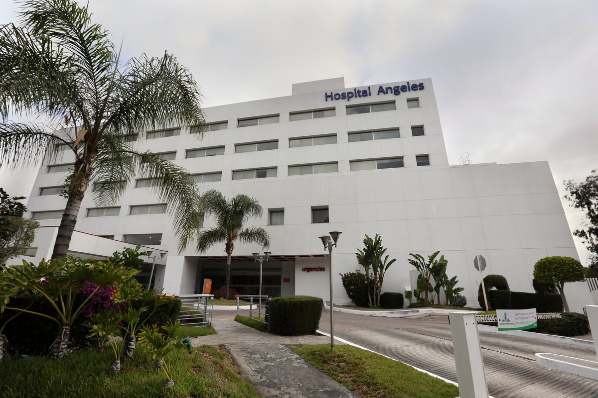 Dr. César Zepeda Najar - Dr. César Zepeda Najar