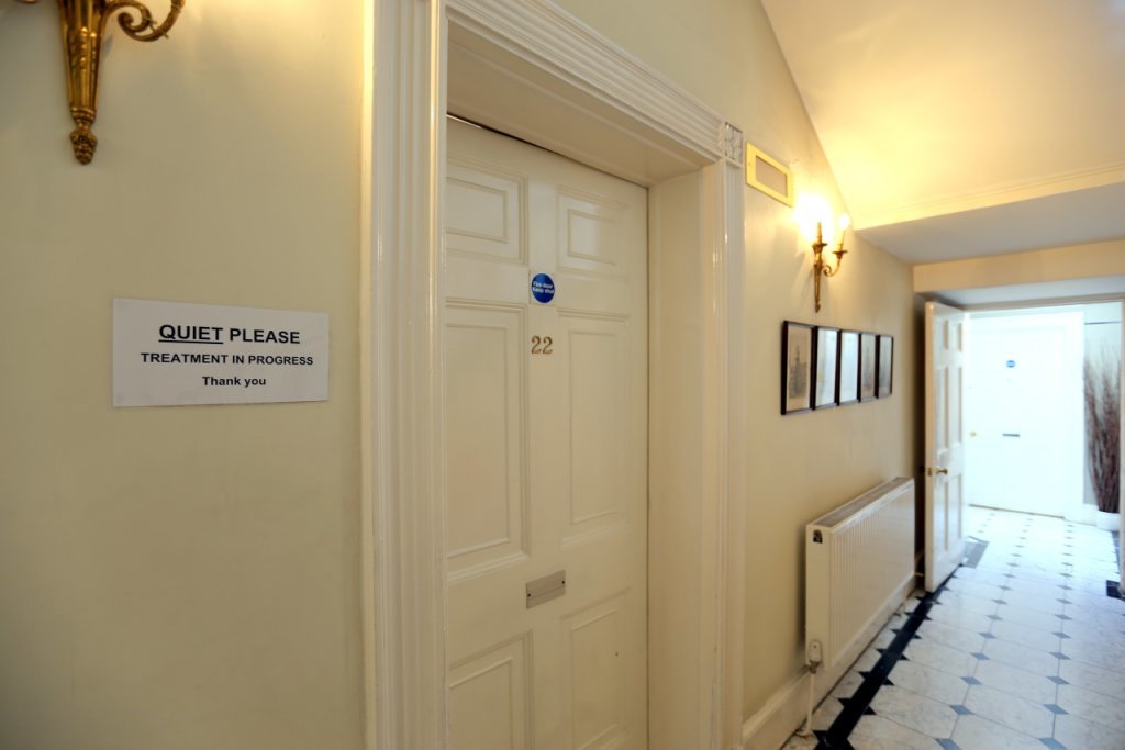 Dr Daniel Glass - Dr Daniel Glass