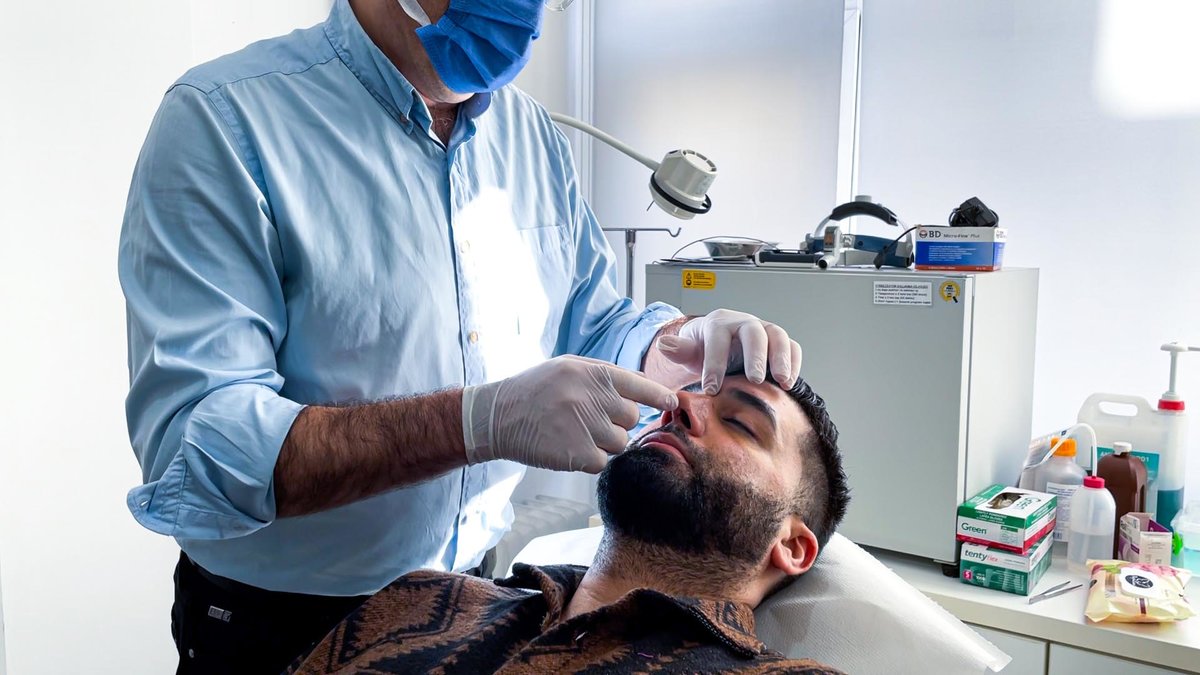 Dr Ercan Demiray MD, Aesthetic and Plastic Surgeon - Dr Ercan Demiray MD, Aesthetic and Plastic Surgeon