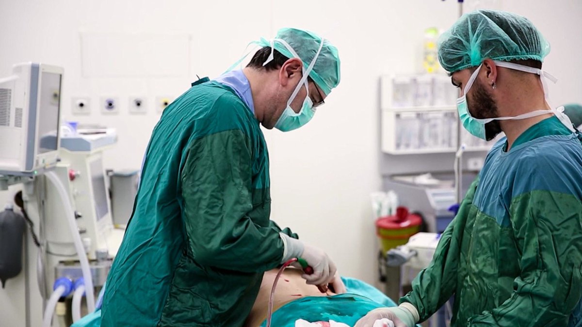 Dr Ercan Demiray MD, Aesthetic and Plastic Surgeon - Dr Ercan Demiray MD, Aesthetic and Plastic Surgeon