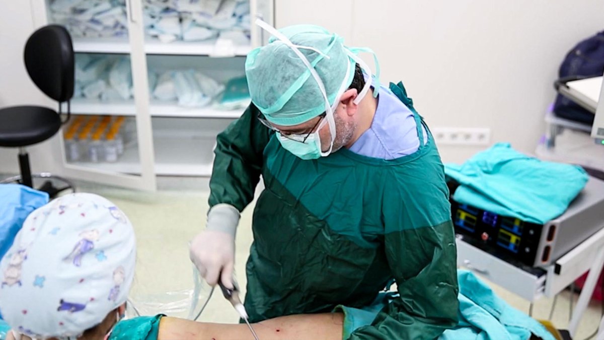 Dr Ercan Demiray MD, Aesthetic and Plastic Surgeon - Dr Ercan Demiray MD, Aesthetic and Plastic Surgeon