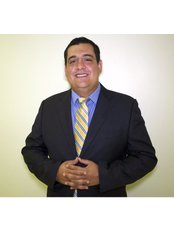 Dr Esteban Urzola - Dr Esteban Urzola