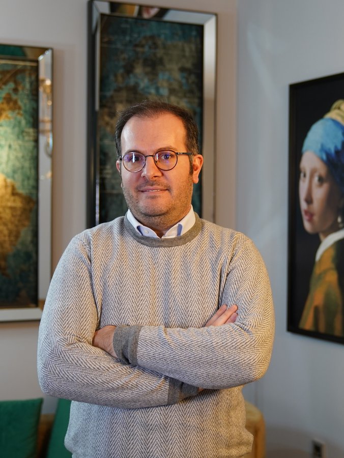 Dr. Gökhan Mersinlioğlu - Dr. Gökhan Mersinlioğlu