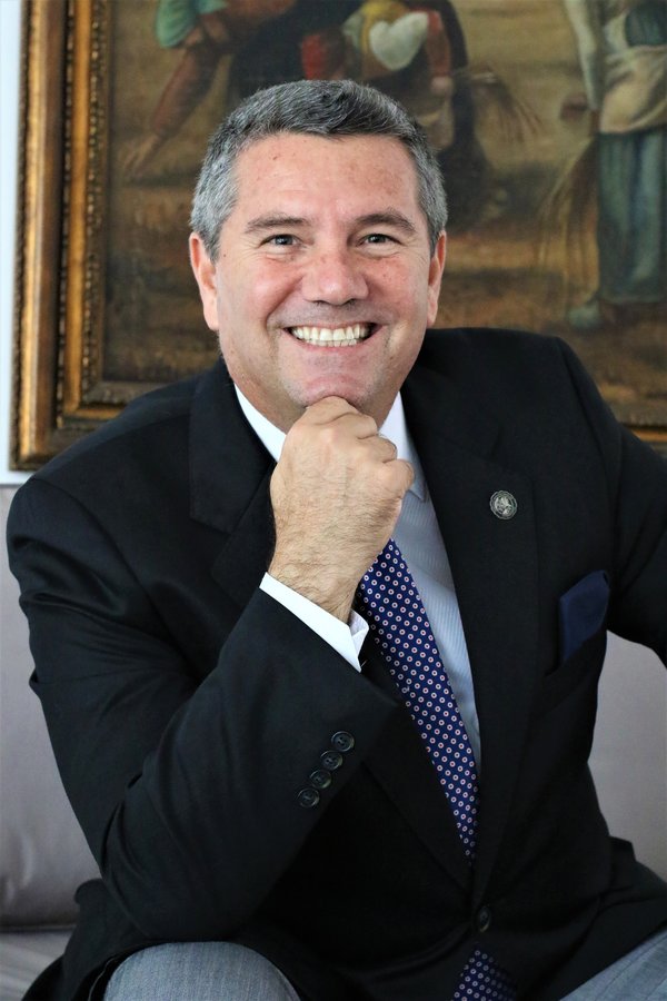 Dr. Guillermo Wiegering Cecchi - Dr. Guillermo Wiegering Cecchi