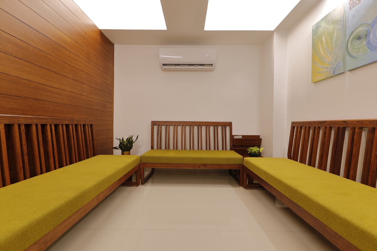 Dr. Hardik Pitroda - Dr. Hardik Pitroda