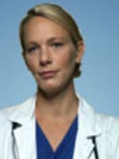 الدكتور هوليا غوليير ناكار - Dr. Hülya Güçlüer Nacar