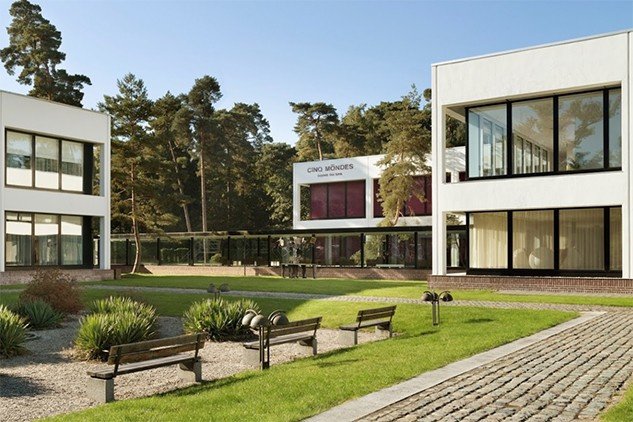 Dr Jacques Duchateau - Chirurgien esthétique - Dr Jacques Duchateau - Chirurgien esthétique