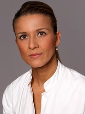 Dr. Janina Hasert - Dr. Janina Hasert