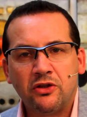 Dr. Jorge Plotz - Centros de Estética - Dr. Jorge Plotz - Centros de Estética