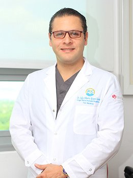الدكتور خوليو سيكار سيردا - Dr. Julio Sicard Cerda