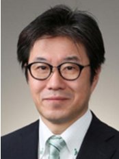 Dr Kure Katsuhiro Robert - Dr Kure Katsuhiro Robert