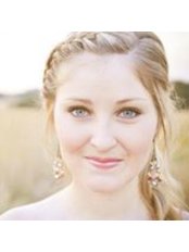 الدكتور لوراندي كروغر - Dr. Lorandi Kruger