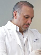 Dr. Luis Fernando Zamora Morales - Dr. Luis Fernando Zamora Morales