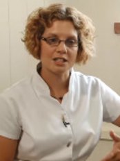الدكتورة ماريا مادج - نورفولك كلينيك - Dr Maria Madge -Norfolk Clinic