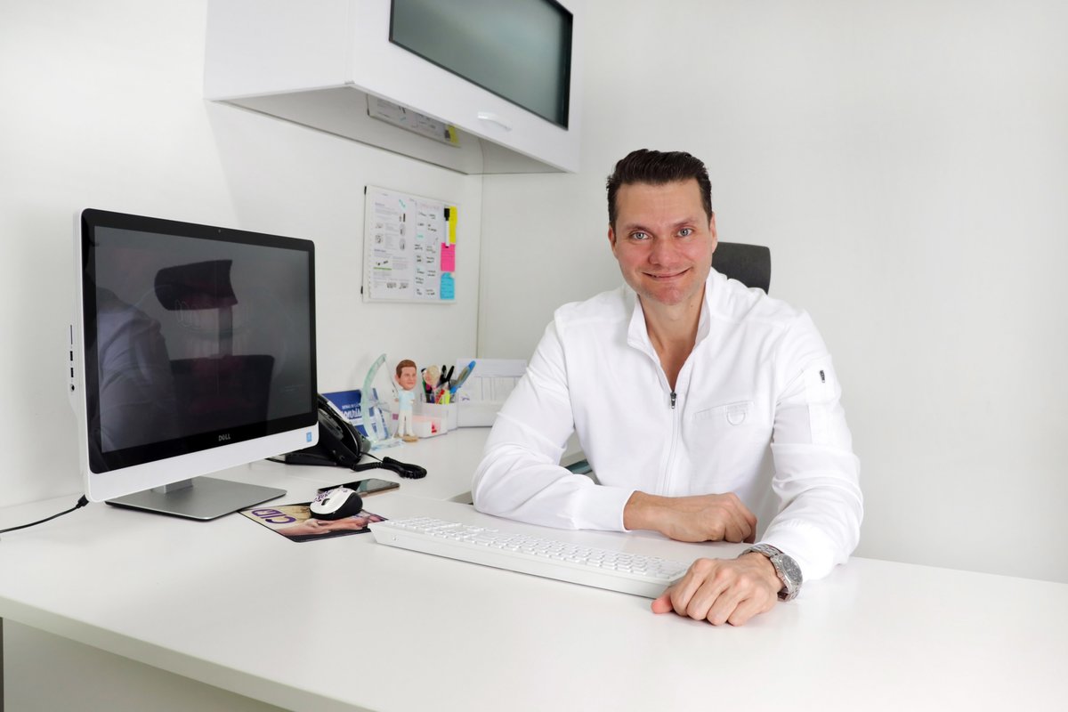 Dr Mariano Estrada CENTRO IMPLANTES Y ESTETICA - Dr Mariano Estrada CENTRO IMPLANTES Y ESTETICA