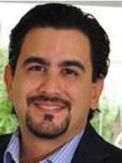 Dr. Mario Alvarenga - Cirujano Plástico - Dr. Mario Alvarenga - Cirujano Plástico