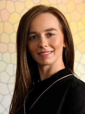 Dr. Med. Arna Shab - Dr. Med. Arna Shab